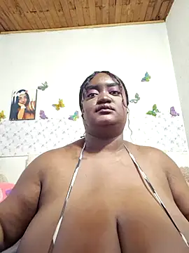 Snapshot of godessQQQ chatting on 10.29.25 godessQQQ online show from 10.29.25