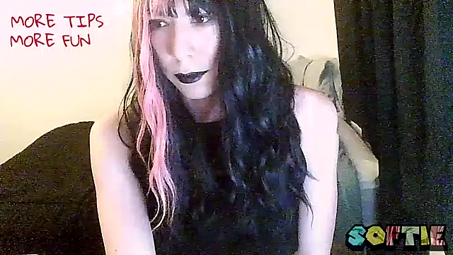 Snapshot of crystalxh chatting on 04.02.26 crystalxh online show from 04.02.26