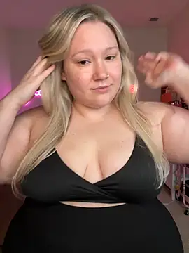 PiggyRose online show from 09.12.25