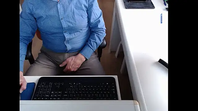 dutchpornking online show from 11.25.25