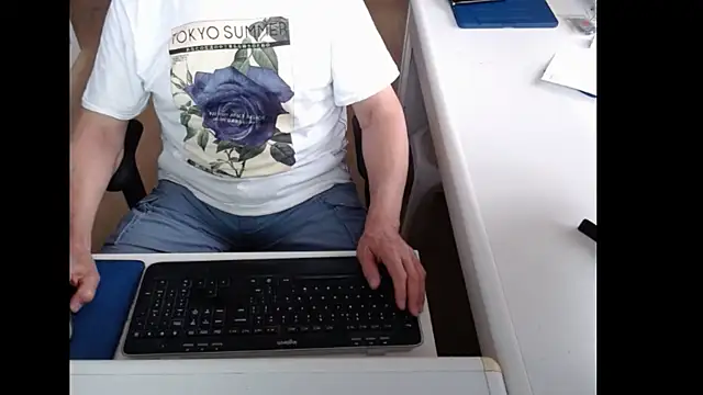 Snapshot of dutchpornking chatting on 06.04.26 dutchpornking online show from 06.04.26