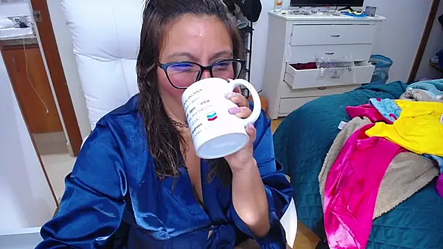 Snapshot of mondirty70 chatting on 09.12.25 mondirty70 online show from 09.12.25