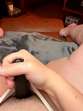 Snapshot of bigirl1979 chatting on 09.26.25 bigirl1979 online show from 09.26.25