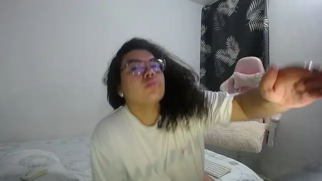 mabigomez00 online show from 02.19.26