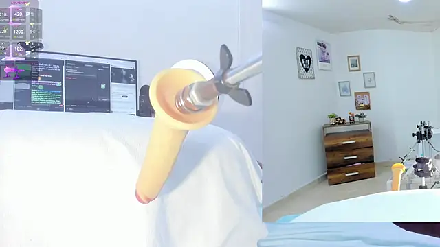 sofi velez online show from 09.28.25