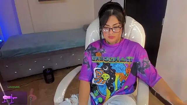 Snapshot of Catalinaa_martinez chatting on 03.21.25 Catalinaa martinez online show from 03.21.25