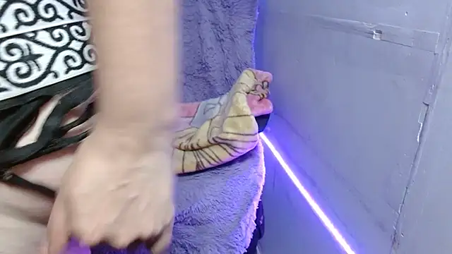 AnnyelinnaLove online show from 01.26.25