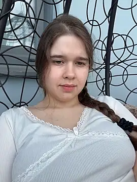 Snapshot of HornyGirlH chatting on 05.23.26 HornyGirlH online show from 05.23.26