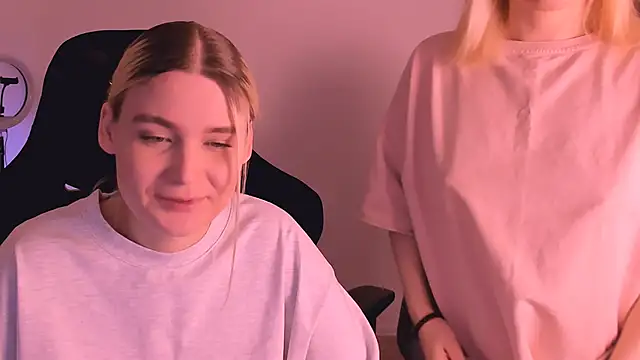 hotblonds online show from 12.31.24