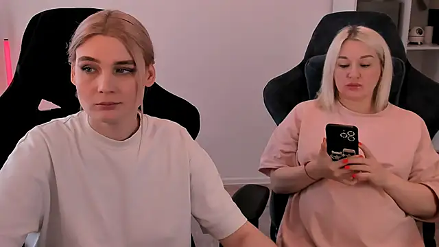 hotblonds online show from 03.07.25