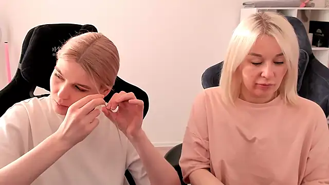 hotblonds online show from 03.07.25