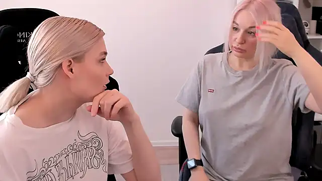 hotblonds online show from 03.17.25