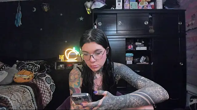 Snapshot of Lilmarieee chatting on 01.10.25 Lilmarieee online show from 01.10.25
