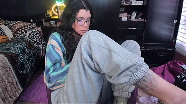 Snapshot of Lilmarieee chatting on 02.10.25 Lilmarieee online show from 02.10.25