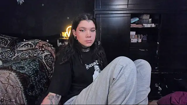 Snapshot of Lilmarieee chatting on 03.07.25 Lilmarieee online show from 03.07.25