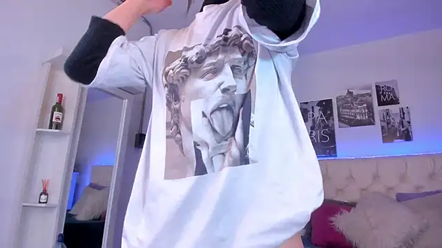 Snapshot of Amaia_Daniells chatting on 01.11.25 Amaia Daniells online show from 01.11.25