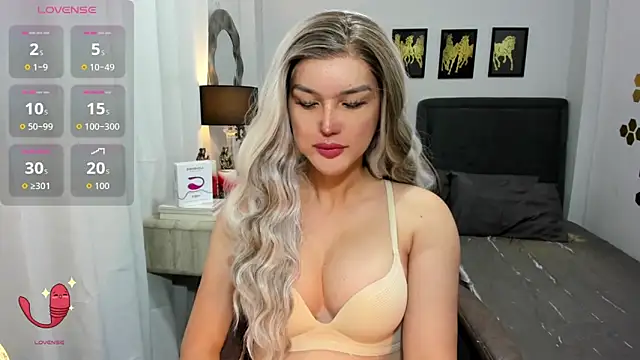 Snapshot of TwilightMistress69 chatting on 11.14.25 TwilightMistress69 online show from 11.14.25