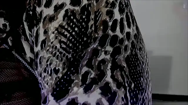 Snapshot of Conny_hot3 chatting on 02.28.25 Conny hot3 online show from 02.28.25