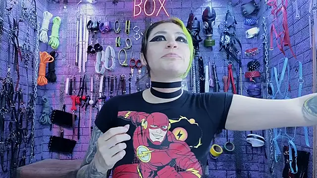 Snapshot of PANDORANEZZ chatting on 03.12.25 PANDORANEZZ online show from 03.12.25