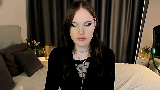 EffieMinki online show from 02.16.26