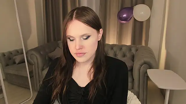 EffieMinki online show from 04.11.26