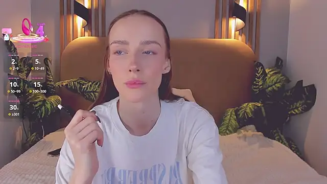 Kira Quinn online show from 12.23.25