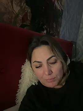 Emma roqueen online show from 02.04.25