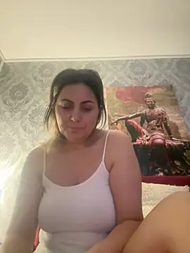 Emma roqueen online show from 02.25.25