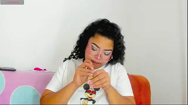 Snapshot of moana_taylor chatting on 04.11.26 moana taylor online show from 04.11.26