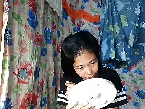 PinaySkinnyGirl online show from 01.12.26