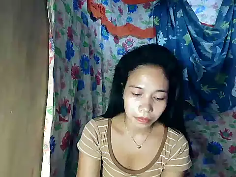 Snapshot of PinaySkinnyGirl chatting on 02.16.26 PinaySkinnyGirl online show from 02.16.26