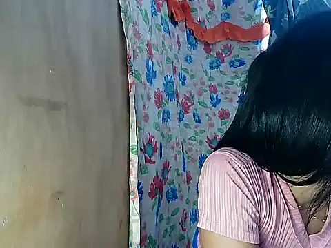 Snapshot of PinaySkinnyGirl chatting on 02.17.26 PinaySkinnyGirl online show from 02.17.26