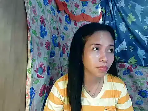 Snapshot of PinaySkinnyGirl chatting on 02.24.26 PinaySkinnyGirl online show from 02.24.26