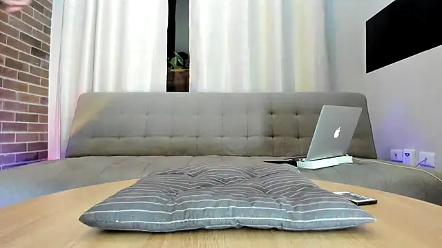 MattxFeet online show from 12.10.24