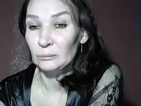 PrettyAndWild online show from 12.23.24