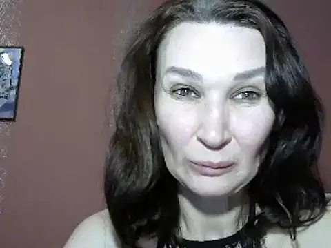 PrettyAndWild online show from 01.06.25