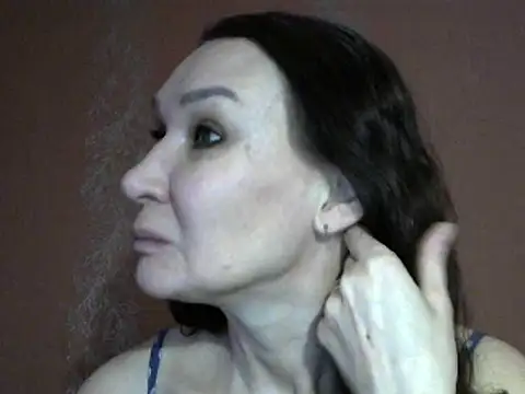 PrettyAndWild online show from 02.28.25