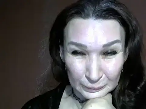 PrettyAndWild online show from 03.13.25