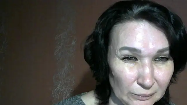 PrettyAndWild online show from 09.19.25