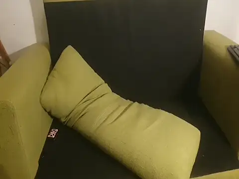 Lillisissi online show from 01.13.25