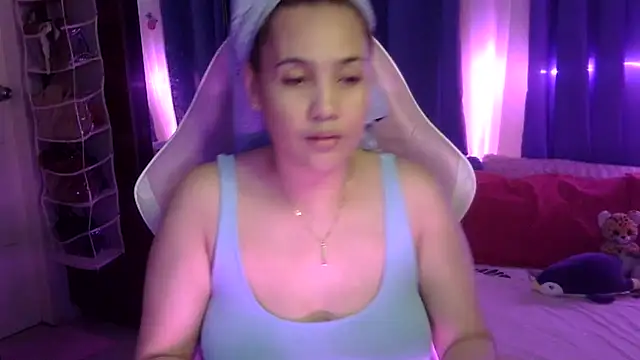 Snapshot of yourbabe_Brielle chatting on 09.19.25 yourbabe Brielle online show from 09.19.25