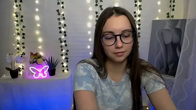 Snapshot of SweetPrincess_ chatting on 01.27.25 SweetPrincess online show from 01.27.25