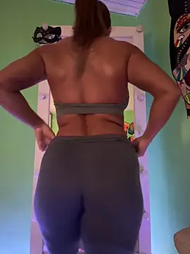 Snapshot of TamaraSavage chatting on 02.04.26 TamaraSavage online show from 02.04.26