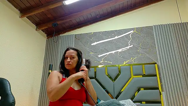 Snapshot of Britney_taylor_ chatting on 07.23.26 Britney taylor online show from 07.23.26