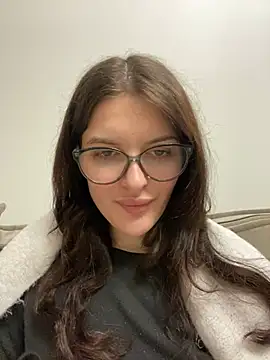 little belucci online show from 02.09.25