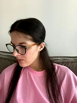 little belucci online show from 10.26.25