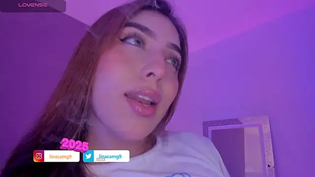 Snapshot of MaddyyLennon chatting on 01.04.25 MaddyyLennon online show from 01.04.25