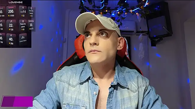 Snapshot of smangels chatting on 01.26.25 smangels online show from 01.26.25