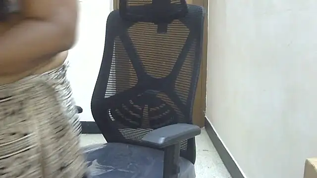 Snapshot of Nithya_forever chatting on 01.26.25 Nithya forever online show from 01.26.25