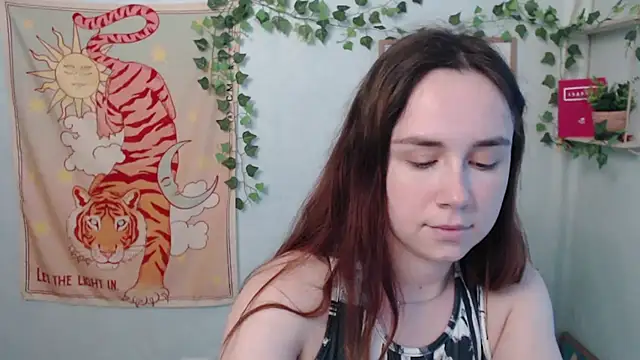 Snapshot of VeryVeryVeryShy_ chatting on 06.18.26 VeryVeryVeryShy online show from 06.18.26